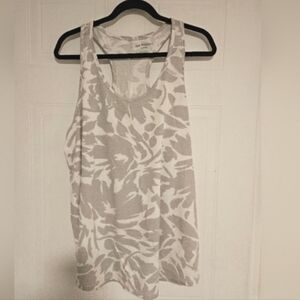 Activewear Tank Top 1X Womens White Gray Floral print plus size sleeveless NWT